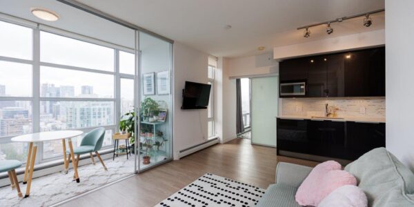 Stunning 2 Bed/1 Bath on the 31st floor at Tate