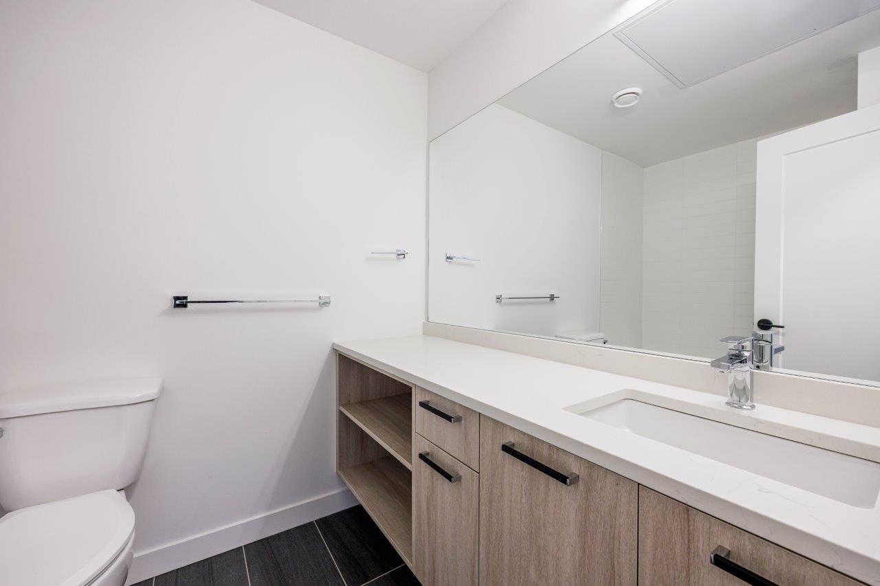 bedroom bathroom condo for rent in Port Moody ()