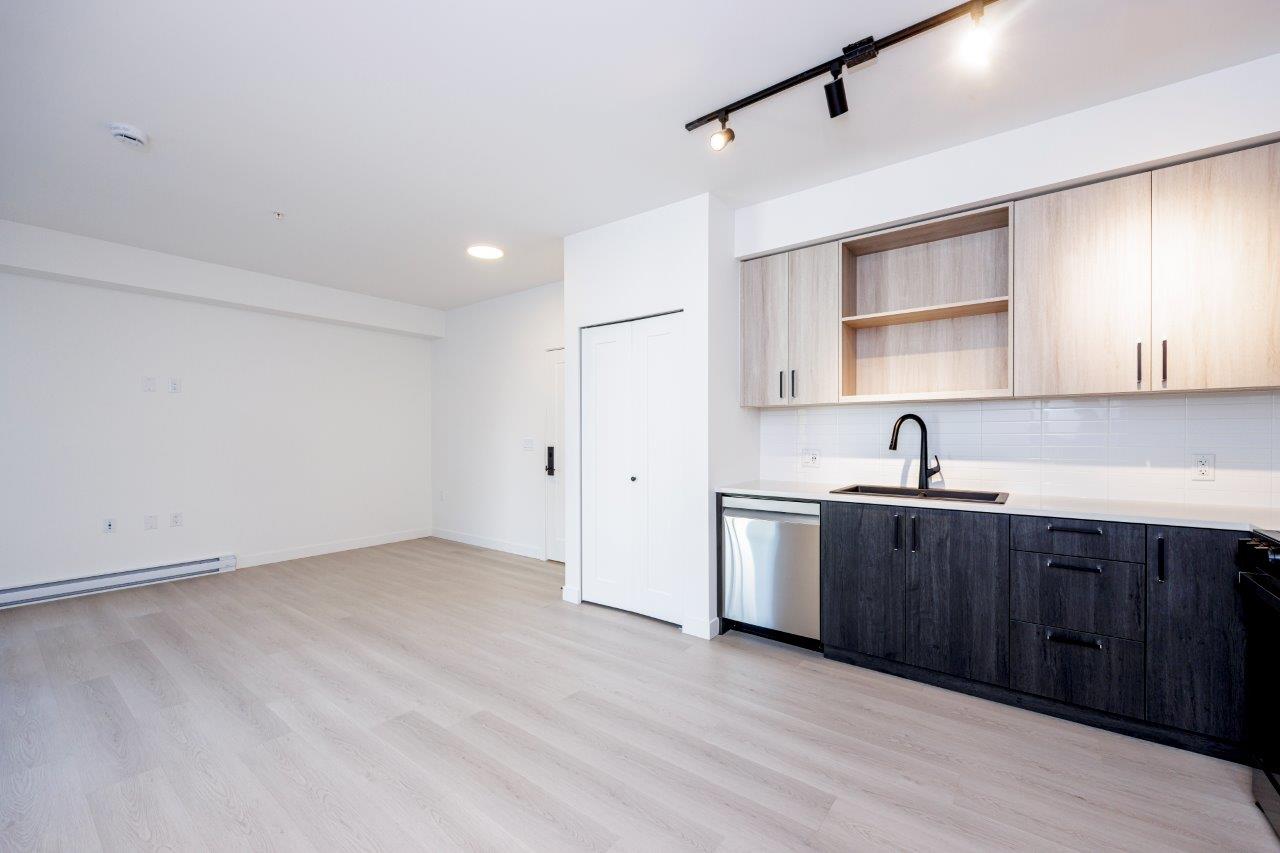 bedroom bathroom condo for rent in Port Moody ()