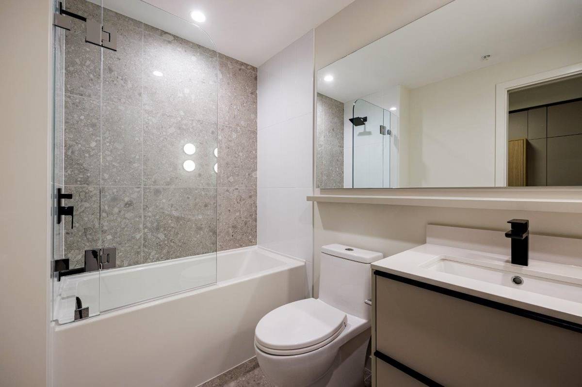 bedroom condo for rent in Port Moody ()