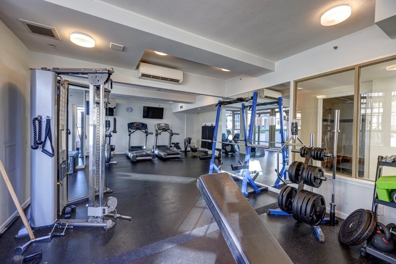 bed bath condo rental in Vancouver BC ()