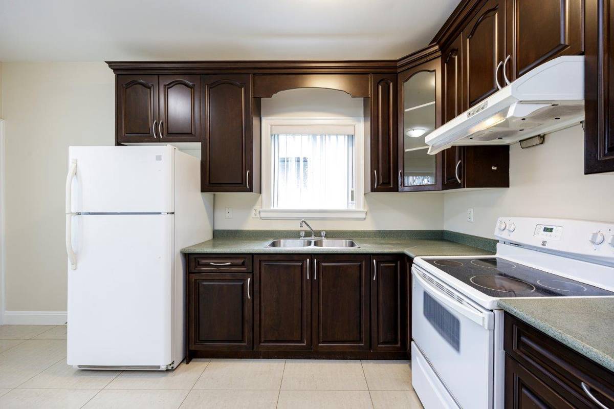 Renfrew Collingwood house for rent ()