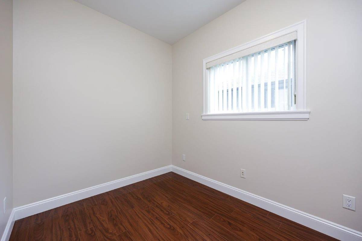 Renfrew Collingwood house for rent ()