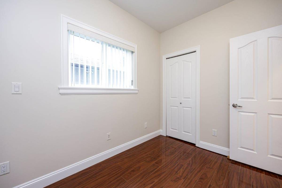 Renfrew Collingwood house for rent ()