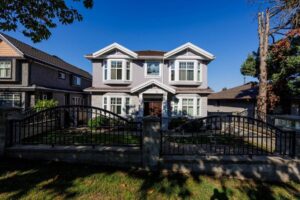 Renfrew Collingwood house for rent ()