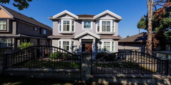 4 bedroom, 2 bathroom House in Renfrew – Collingwood
