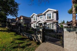 Renfrew Collingwood house for rent frontage
